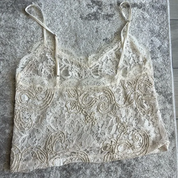 Zara Lace Top - Picture 4 of 7